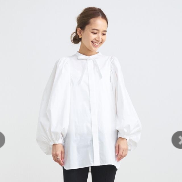 【yori ヨリ】リボンパフスリーブシャツ　ホワイト　新品未使用