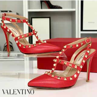 デザイン VALENTINO パンプスの通販 by ko♡'s shop|ヴァレンティノ