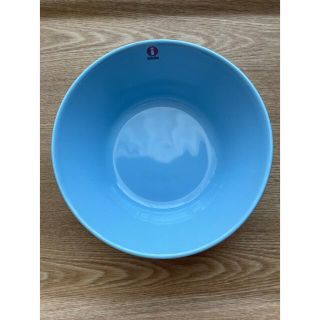 イッタラ(iittala)の《廃盤色　新品未使用》イッタラ　ライトブルー　ボウル(食器)