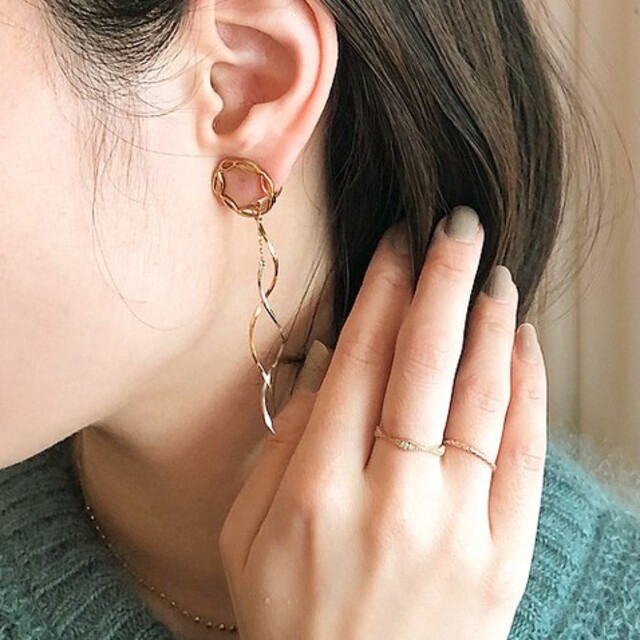 ete ループ イヤリング ゴールドアクセサリー