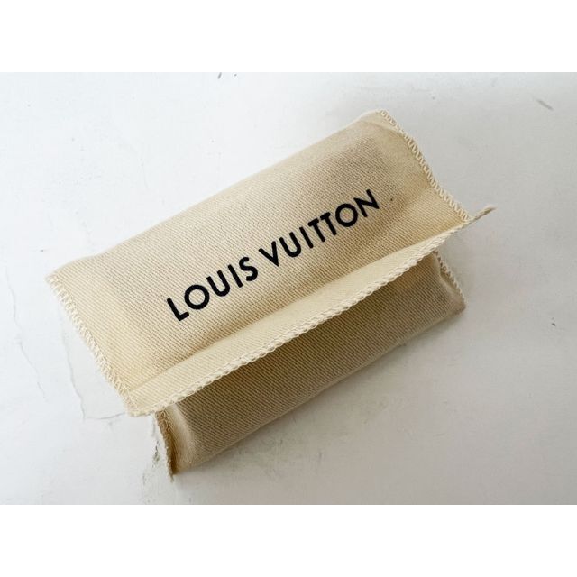 LOUIS VUITTON(ルイヴィトン)のルイウ゛ィトン タイガラマ ディスカバリー・コンパクトウォレット 未使用品 レディースのファッション小物(財布)の商品写真