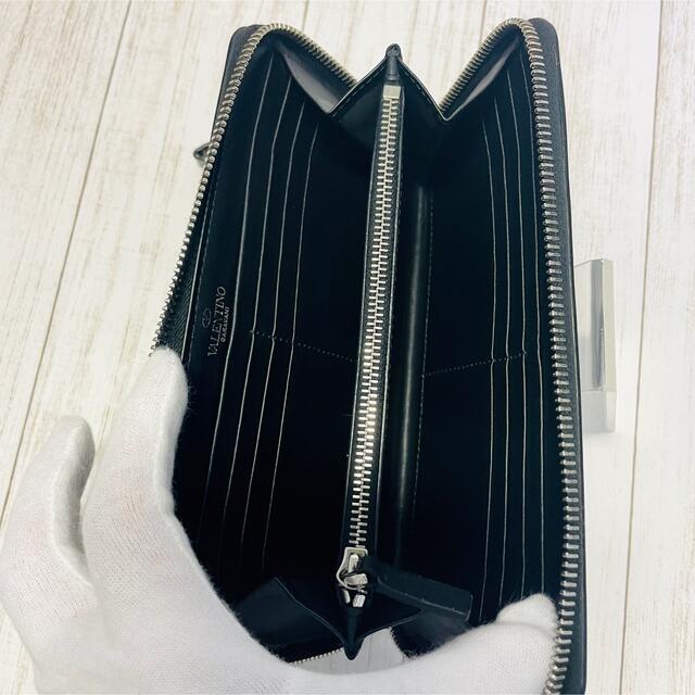 ヴァレンティノ ガラヴァーニ 長財布 VLTN ラウンドファスナー