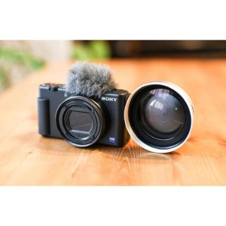 ソニー(SONY)の【美品】VLOGCAM ZV-1 + オマケ多数(広角撮影可能レンズ付)(コンパクトデジタルカメラ)