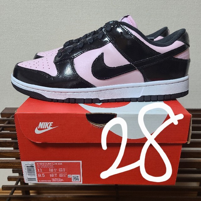 極美品 NIKE W DUNK LOW ESS ナイキ ダンク スニーカー