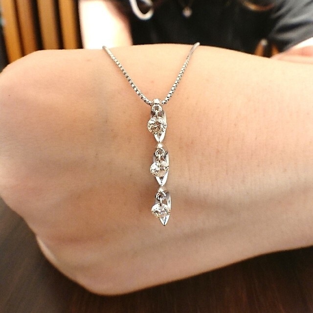全国宅配無料アクセサリー綺麗✨レーザーホール ダイヤモンド 0.5ct ネックレス プラチナ ダイヤ