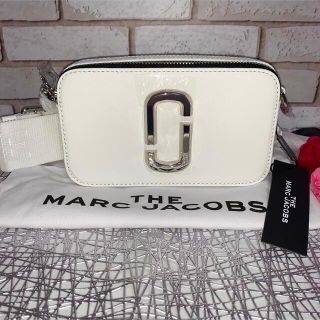 マークジェイコブス(MARC JACOBS)の《新品未使用》《セール中》マークジェイコブス  スナップショット(ショルダーバッグ)