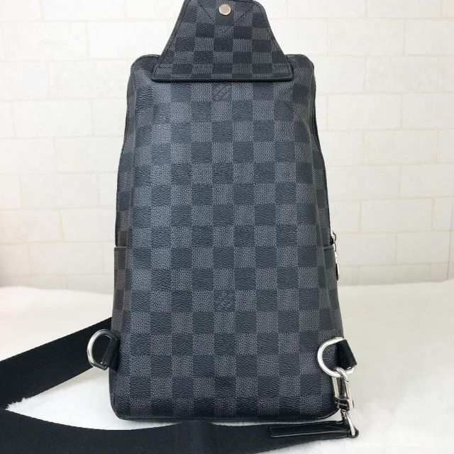 ✨美品✨ ルイヴィトン　ダミエグラフィット　アヴェニュー　スリングバッグ　LV