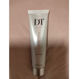 コスメキッチン(Cosme Kitchen)のDT BODY CREAM（ダウンタイム ボディクリーム）- 脂肪吸引／整形後の(ボディクリーム)