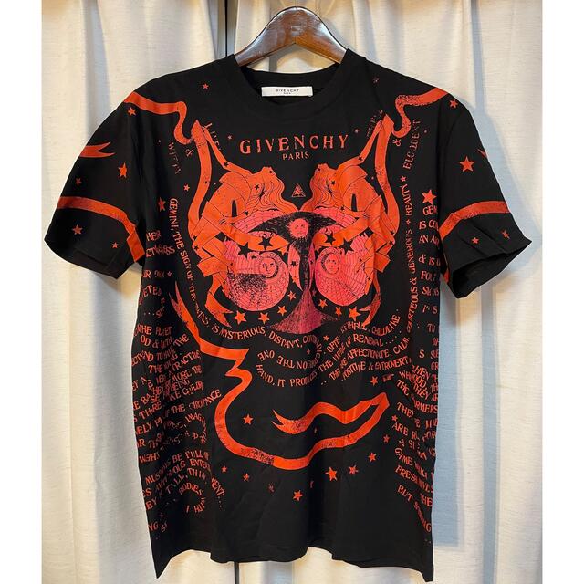 GIVENCHY(ジバンシィ)の美品　ジバンシィ　Tシャツ レディースのトップス(Tシャツ(半袖/袖なし))の商品写真