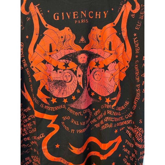 GIVENCHY(ジバンシィ)の美品　ジバンシィ　Tシャツ レディースのトップス(Tシャツ(半袖/袖なし))の商品写真