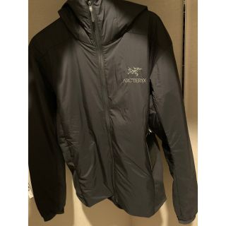 アークテリクス(ARC'TERYX)の最新アークテリクス　アトムLTフーディ(登山用品)