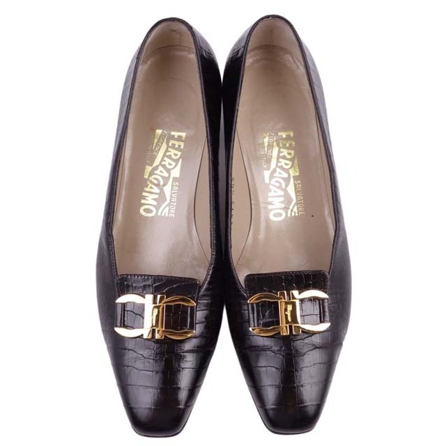 Salvatore Ferragamo(サルヴァトーレフェラガモ)のサルヴァトーレ フェラガモ パンプス ガンチーニ レザー 7B ブラック レディースの靴/シューズ(ハイヒール/パンプス)の商品写真