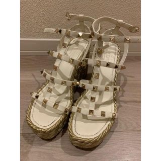 VALENTINO - 【正規品/極美品】ヴァレンティノ ロックスタッズ
