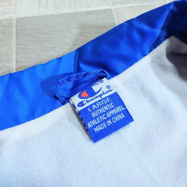 Champion(チャンピオン)の90’s Champion ナイロン 裏地付き 両面プリント コーチ ジャケット メンズのジャケット/アウター(ナイロンジャケット)の商品写真