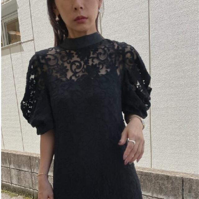 専用　2WAY DRAPE SLEEVE EMBROIDERY DRESS