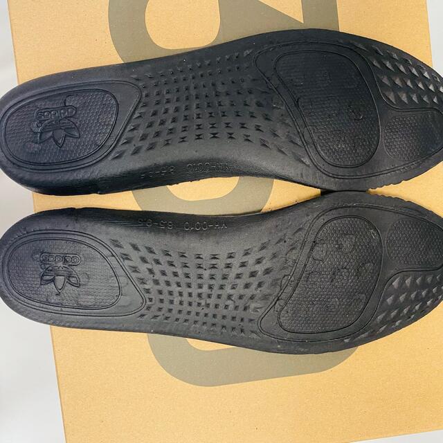 adidas(アディダス)のYeezy Boost 350 V2 CP9652 イージーブースト メンズの靴/シューズ(スニーカー)の商品写真