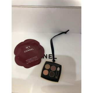 シャネル(CHANEL)のCHANEL ツイードアイシャドウ　限定ノベルティ　チャーム　美容液サンプル(アイシャドウ)