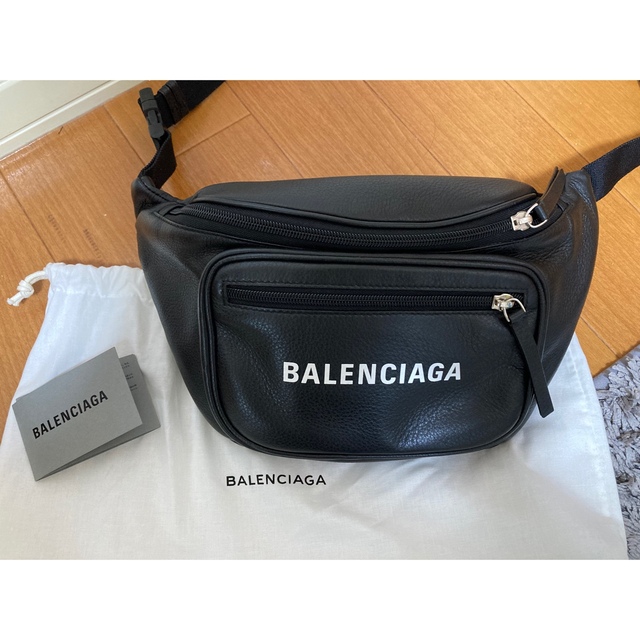 BALENCIAGA バレンシアガ エブリデイ ボディバッグ lhee.org