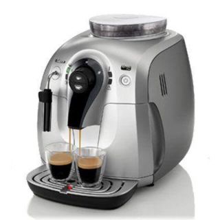 デロンギ(DeLonghi)のコンパクト全自動　エスプレッソマシーン(エスプレッソマシン)