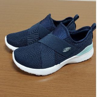 スケッチャーズ(SKECHERS)のGafieiraさま専用　新品　SKECHERS　スリッポン　紺　23cm(スニーカー)