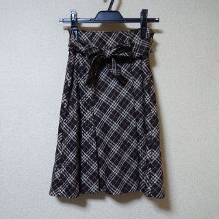 バーバリーブルーレーベル(BURBERRY BLUE LABEL)の《美品》バーバリーブルーレーベル　膝丈フレアスカート　茶系(ひざ丈スカート)