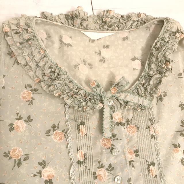 新品未着用【PINKHOUSE】薔薇プリント ワンピース ピンクハウス 新品未着用【PINKHOUSE】薔薇プリント ワンピース ピンクハウス