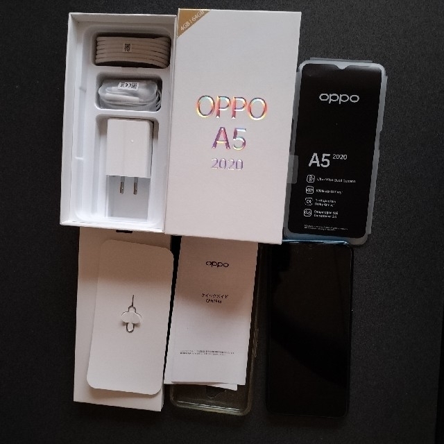 OPPO(オッポ)のOPPO A5 2020 グリーン SIMフリー スマホ/家電/カメラのスマートフォン/携帯電話(スマートフォン本体)の商品写真