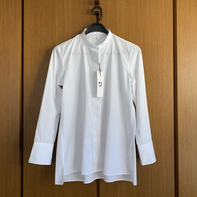 UNIQLO(ユニクロ)のユニクロ J スーピマコットンスタンドカラーシャツ レディースのトップス(シャツ/ブラウス(長袖/七分))の商品写真