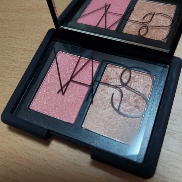 NARS(ナーズ)のNARS ブラッシュデュオ 1179 コスメ/美容のベースメイク/化粧品(チーク)の商品写真