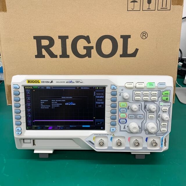 【動作品、送料込】4chオシロスコープ DS1054Z (DS1104Z相当)