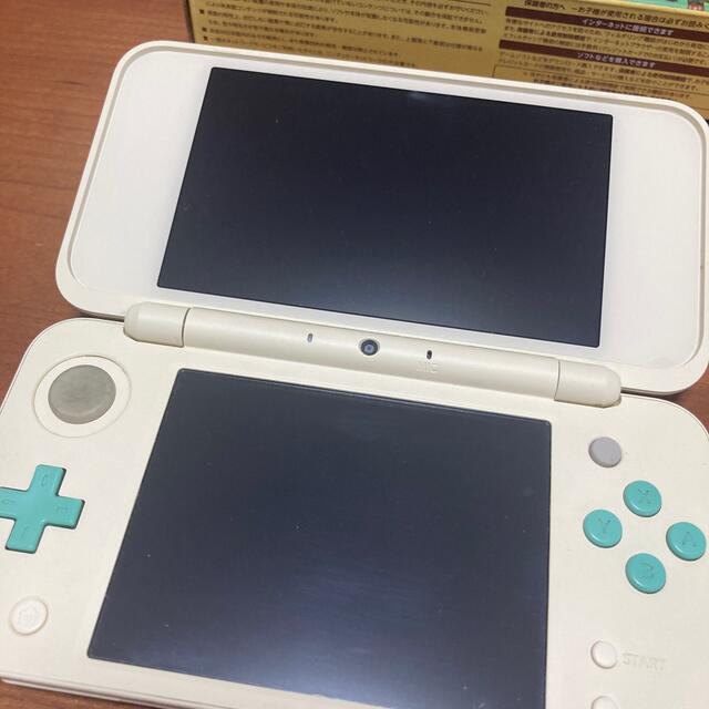 ニンテンドー2DS(ニンテンドー2DS)のNewニンテンドー2DS LL とびだせ どうぶつの森 amiibo＋パック/3 エンタメ/ホビーのゲームソフト/ゲーム機本体(携帯用ゲーム機本体)の商品写真