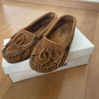 ミネトンカ(Minnetonka)のミネトンカ　(スリッポン/モカシン)