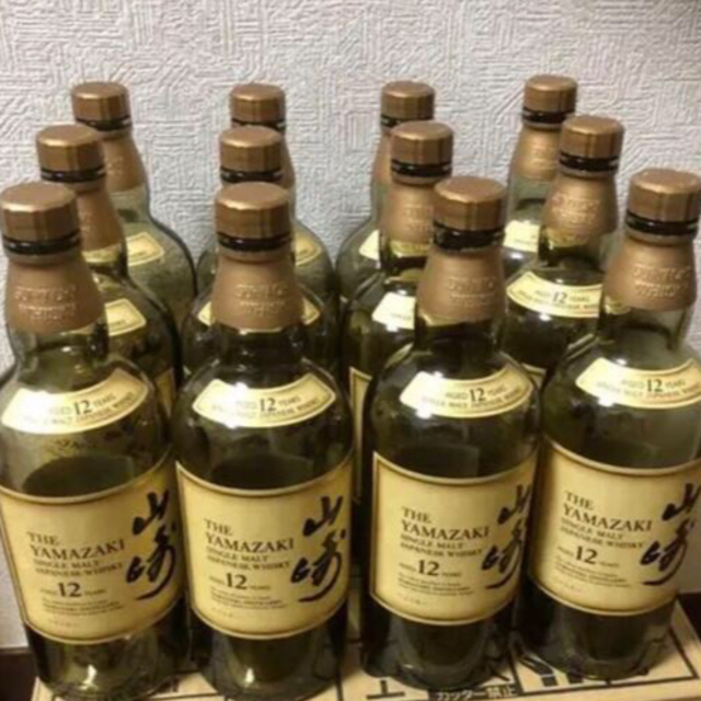 サントリー(サントリー)の【送料込み】未洗浄❗️サントリー❗️山崎12年空瓶❗️ 食品/飲料/酒の酒(ウイスキー)の商品写真