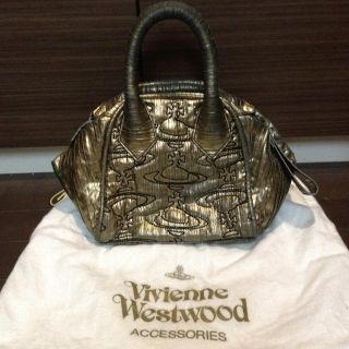 ヴィヴィアンウエストウッド(Vivienne Westwood)のヴィヴィアン オーブゴールドバッグ(ハンドバッグ)