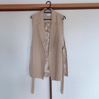 ザラ(ZARA)の美品ZARA ロングジレ　ベージュ(ベスト/ジレ)