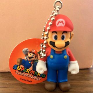 ニンテンドウ(任天堂)のスーパーマリオ　マスコット　フィギュア(ゲームキャラクター)
