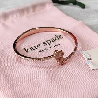 ケイトスペードニューヨーク(kate spade new york)の大人気★ケイトスペード スペイド ハートバングル キラキラ ローズゴールド 新品(ブレスレット/バングル)