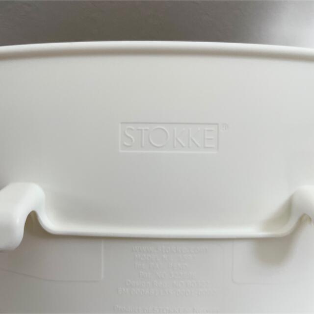Stokke(ストッケ)のストッケ　トリップトラップ　ベビーセット　V3   ホワイト キッズ/ベビー/マタニティの授乳/お食事用品(その他)の商品写真