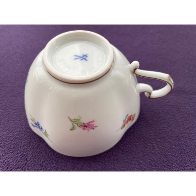 MEISSEN(マイセン)の【１級品】マイセンMeissen 木瓜型 散らし小花C&S(B)1客 インテリア/住まい/日用品のキッチン/食器(食器)の商品写真