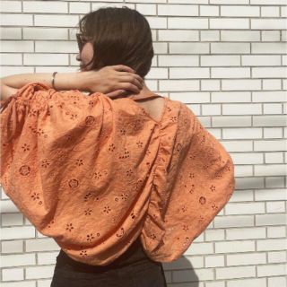 アメリヴィンテージ(Ameri VINTAGE)のSOUFFLE ROUND BLOUSE(シャツ/ブラウス(半袖/袖なし))