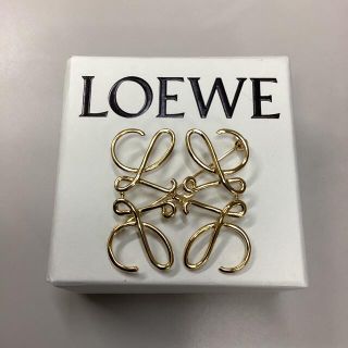 ロエベ ブローチの通販 400点以上 | LOEWEを買うならラクマ ロエベ ブローチの通販 400点以上 | LOEWEを買うならラクマ