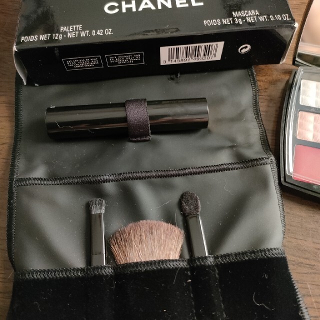 CHANEL travel makeup palette 未使用品