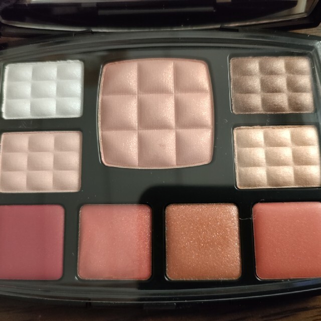 CHANEL travel makeup palette 未使用品