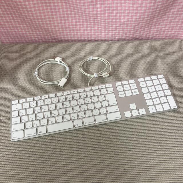 Mac (Apple)(マック)のApple 純正テンキー付きUSB keyboard スマホ/家電/カメラのPC/タブレット(PC周辺機器)の商品写真