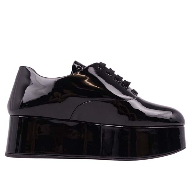 MIU MIU - ミュウミュウ シューズ 厚底 レースアップ エナメル MIU MIU - ミュウミュウ シューズ 厚底 レースアップ エナメル