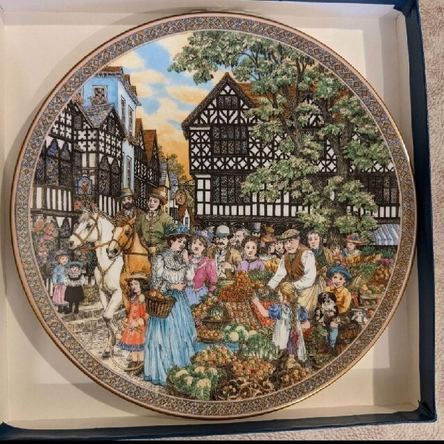 Royal Worcester(ロイヤルウースター)の未使用　ロイヤルウースター　飾皿 インテリア/住まい/日用品のインテリア小物(置物)の商品写真