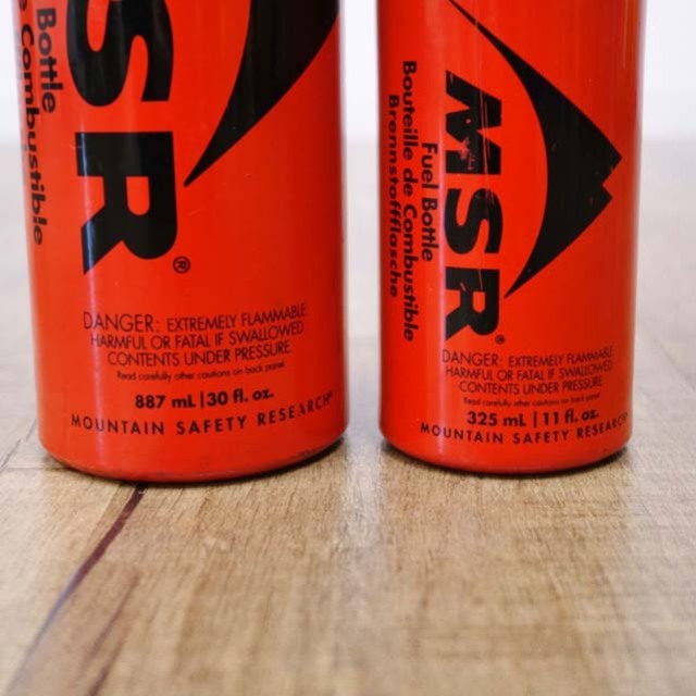 MSR(エムエスアール)のエムエスアール フューエルボトル 燃料 ボトル 887ml 325ml セット スポーツ/アウトドアのアウトドア(その他)の商品写真