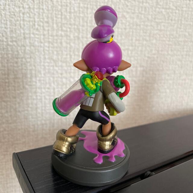 任天堂(ニンテンドウ)のスプラトゥーン(スプラ)amiibo ボーイ　パープル エンタメ/ホビーのフィギュア(ゲームキャラクター)の商品写真