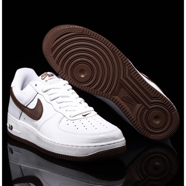 ポケットいっぱい 【新品】23.5㎝ NIKE AIR FORCE 1 LOW RETRO レッド