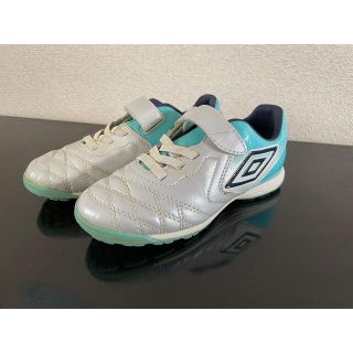 アンブロ(UMBRO)のサッカートレーニングシューズ(スニーカー)